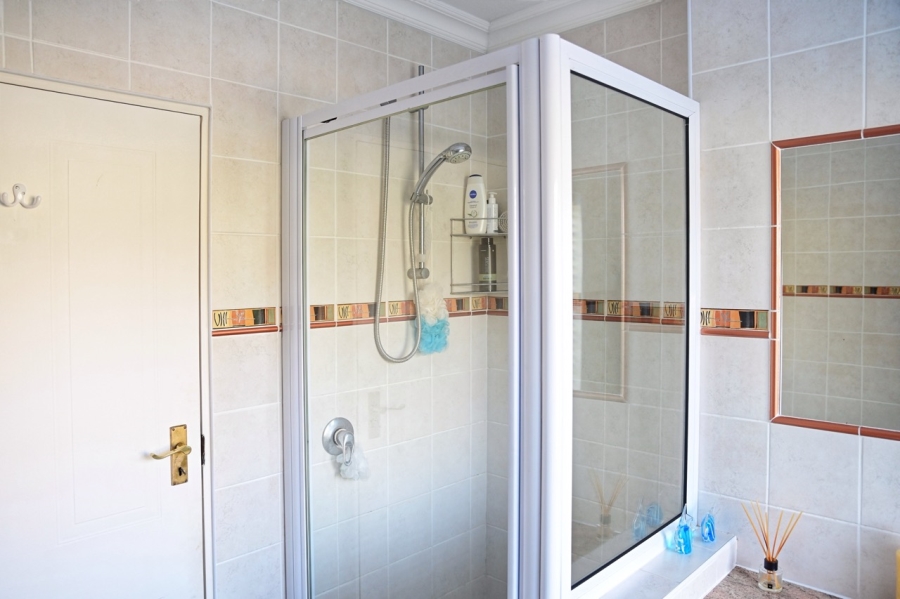 3 Bedroom Property for Sale in Sedgefield Island Village Western Cape